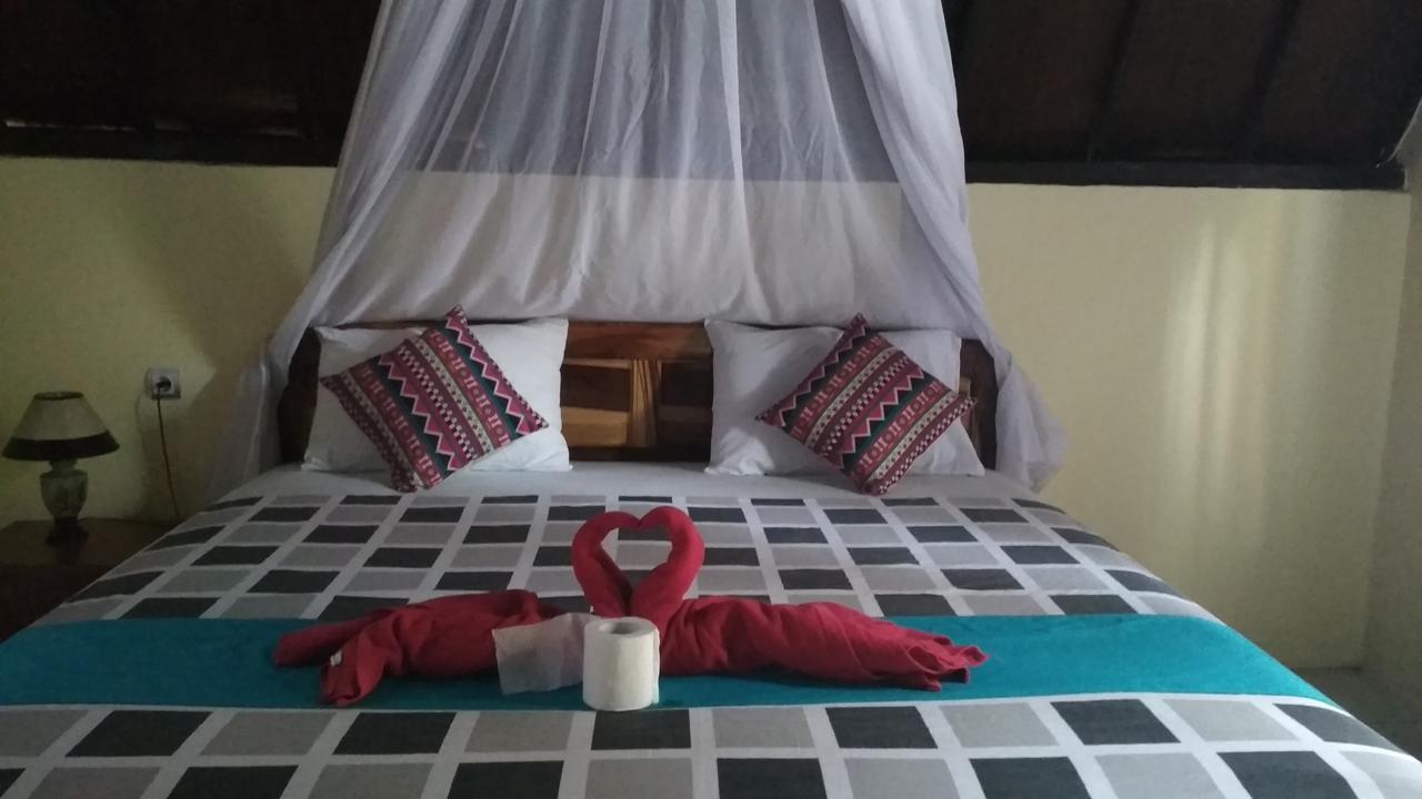 Sister Bungalow Hotel Gili Air Esterno foto